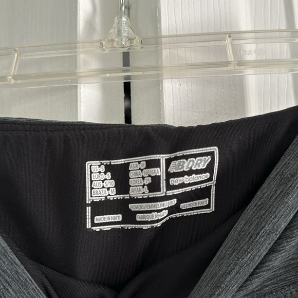 New Balance Leggings - Picture 2 of 4